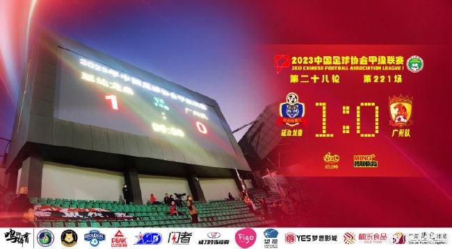 托迪博至今已经代表尼斯在各项赛事出战了超100场比赛，还有过2次法国国家队的出场经历。